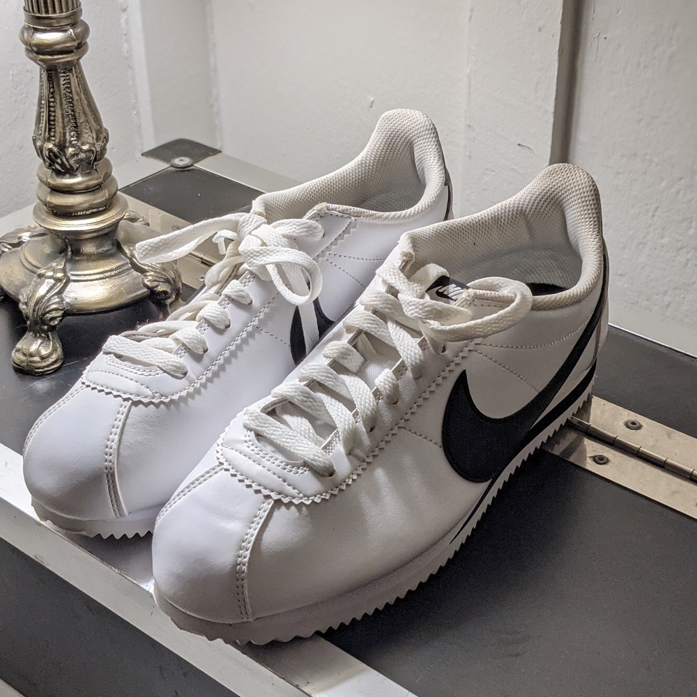 Nike Classic Cortez - white & black
